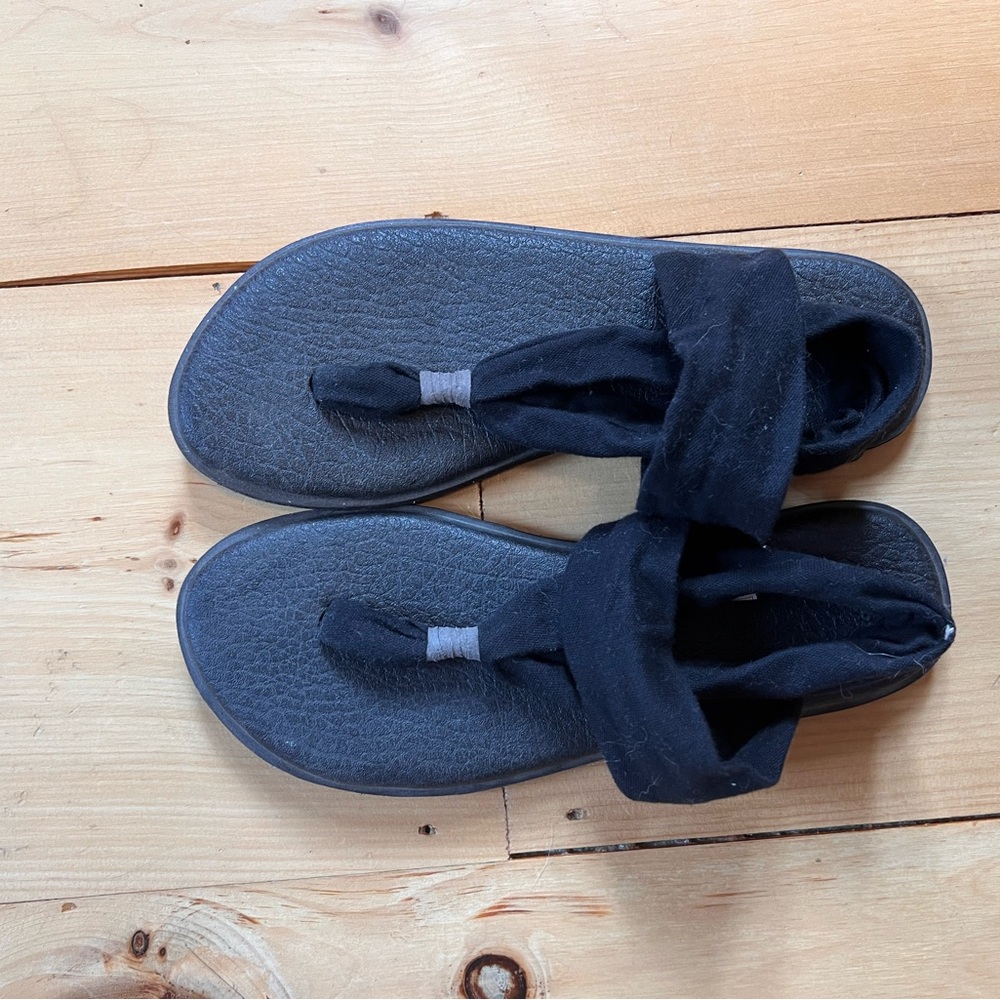 Sanuk Black Women's Sandals